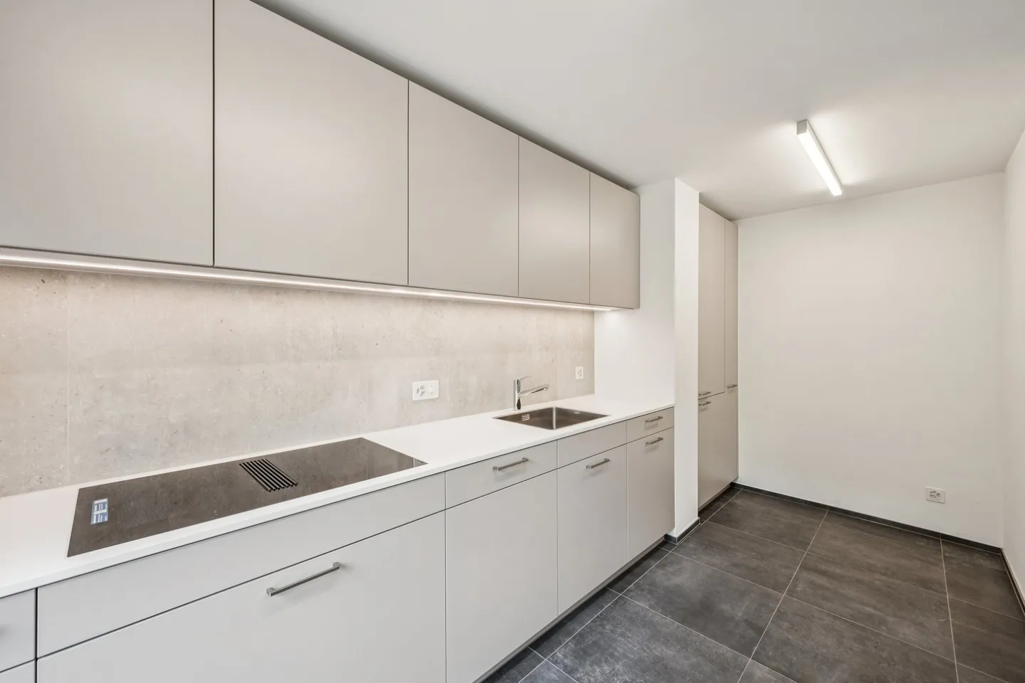 Première occupation après rénovation - Appartement en duplex avec espace de jardin - Photo 5 sur 12