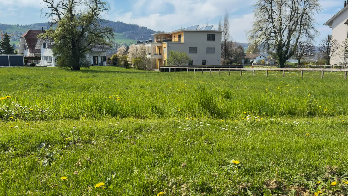 Exclusive building plot in Meisterschwanden - Live where others vacation - Photo 4 of 7