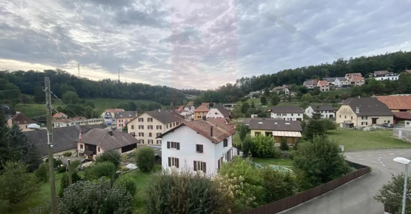 Appartement lumineux avec terrasse à Fontenais - Foto 5 von 8