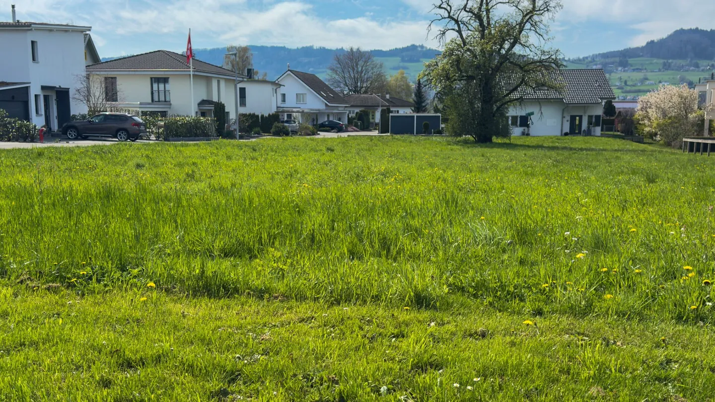 Exclusive building plot in Meisterschwanden - Live where others vacation - Photo 5 of 7