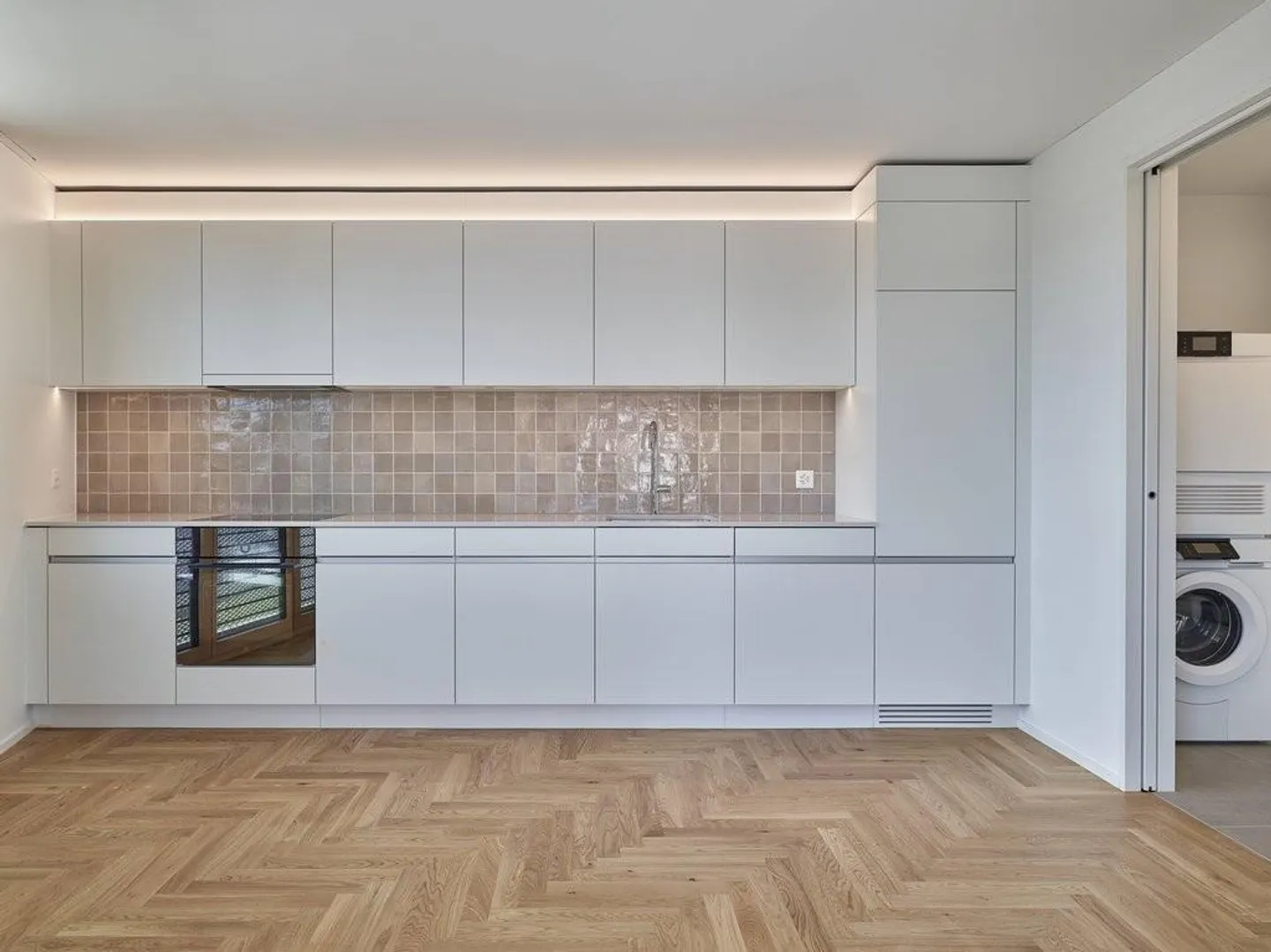 Stilvolle 2.5 Zimmerwohnung mit modernem Wohnkomfort in Sempach Stadt - Foto 4 von 7