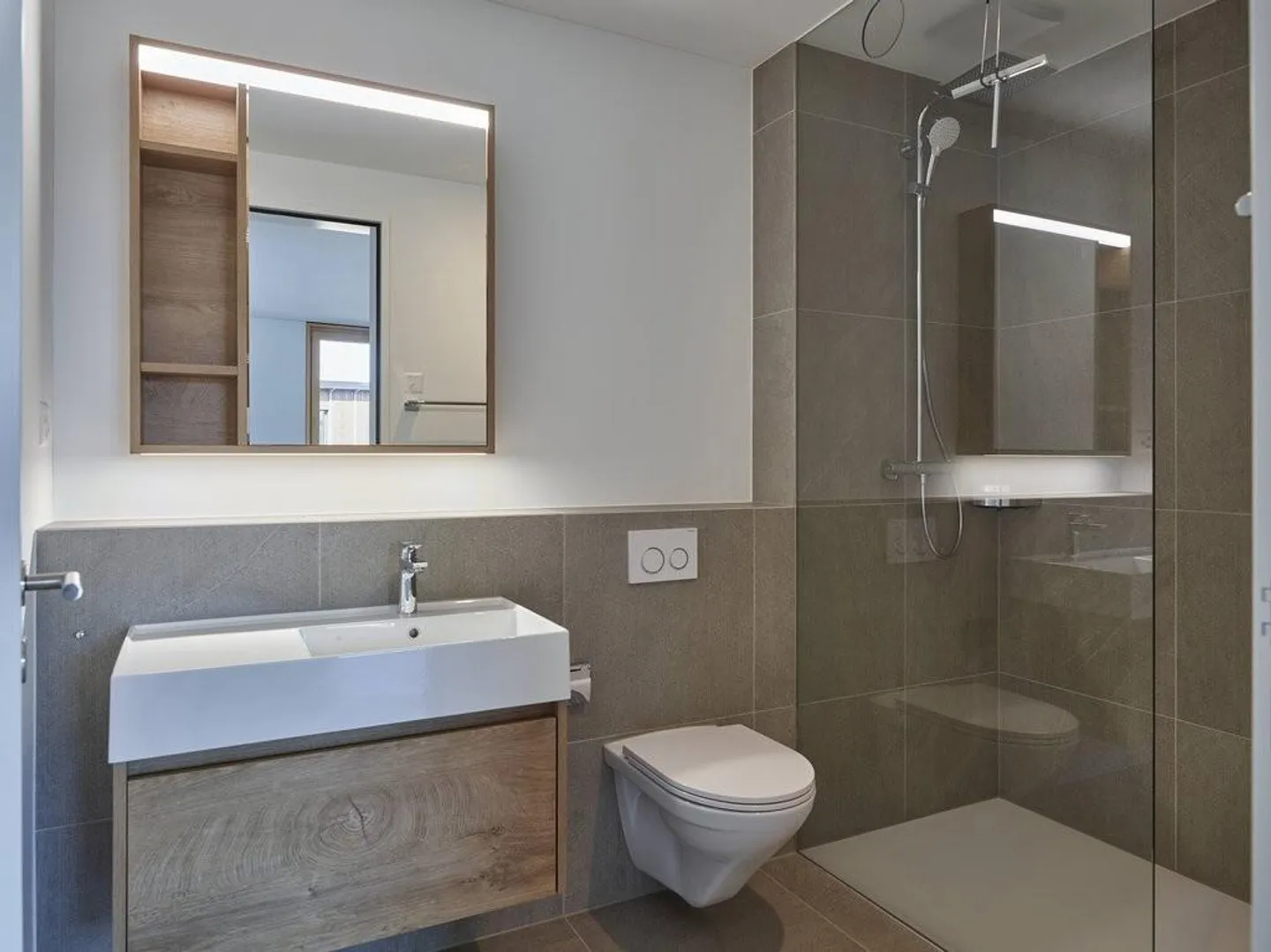 Stilvolle 2.5 Zimmerwohnung mit modernem Wohnkomfort in Sempach Stadt - Foto 6 von 7