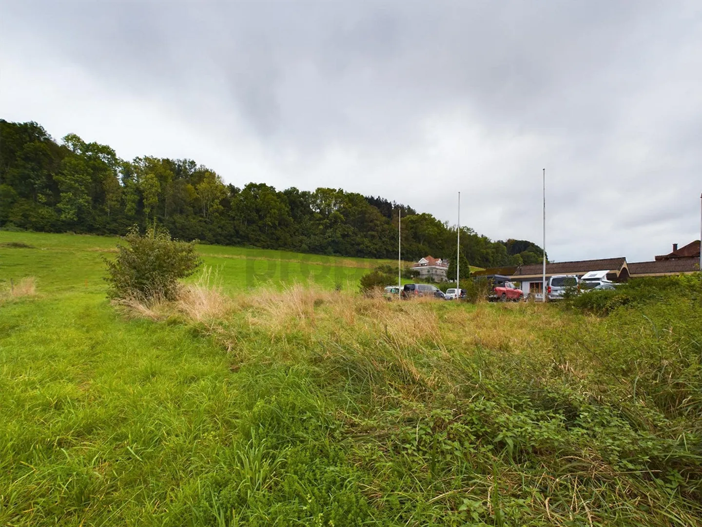 Terrain de construction polyvalent en zone mixte M2 – 648 m² pour vivre et travailler - Photo 4 sur 8