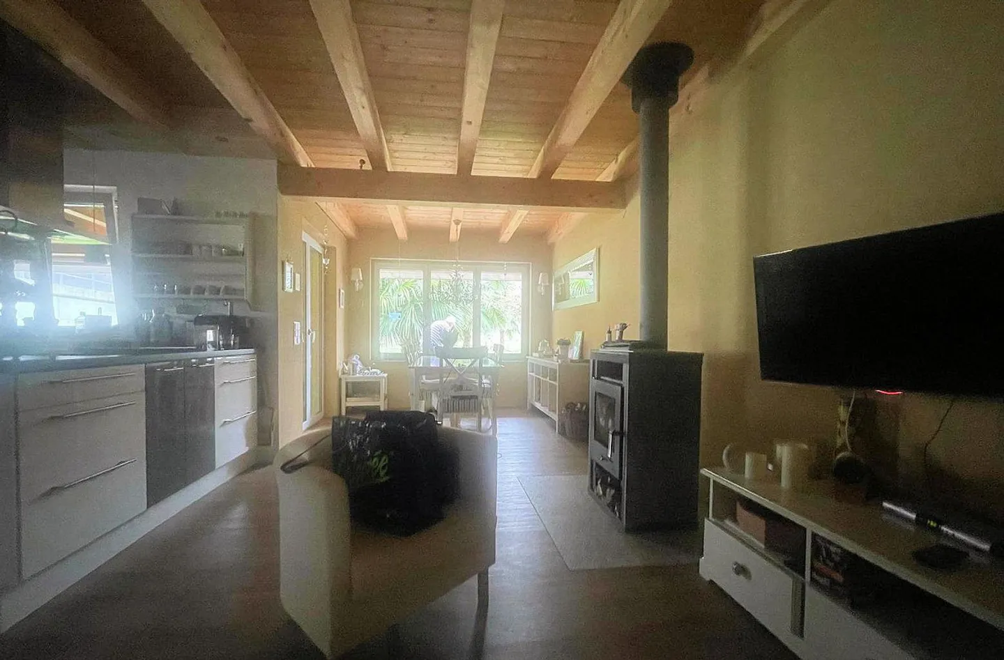 Charming 4.5-Room Townhouse with Pool - Photo 3 of 5