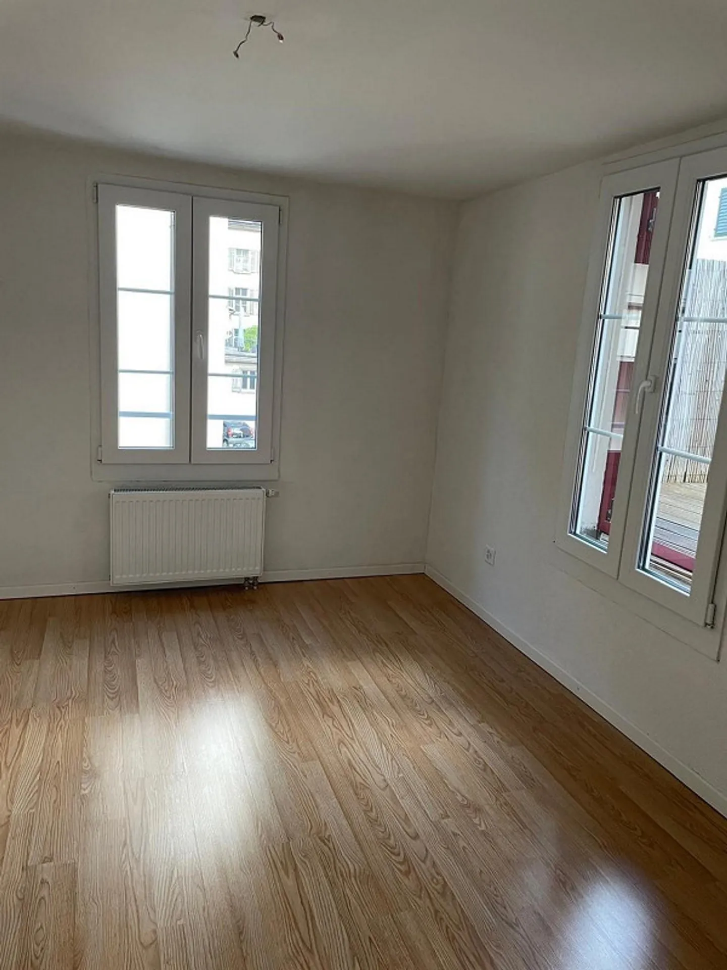 Kompakte & gemütliche 2-Zimmer-Wohnung in Glarus - Foto 3 von 5