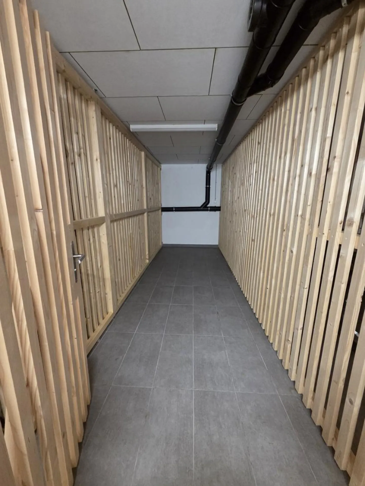 98 m2 Wohnung, 4 Zimmer im 1. Stock, ohne Aufzug - Foto 10 von 12
