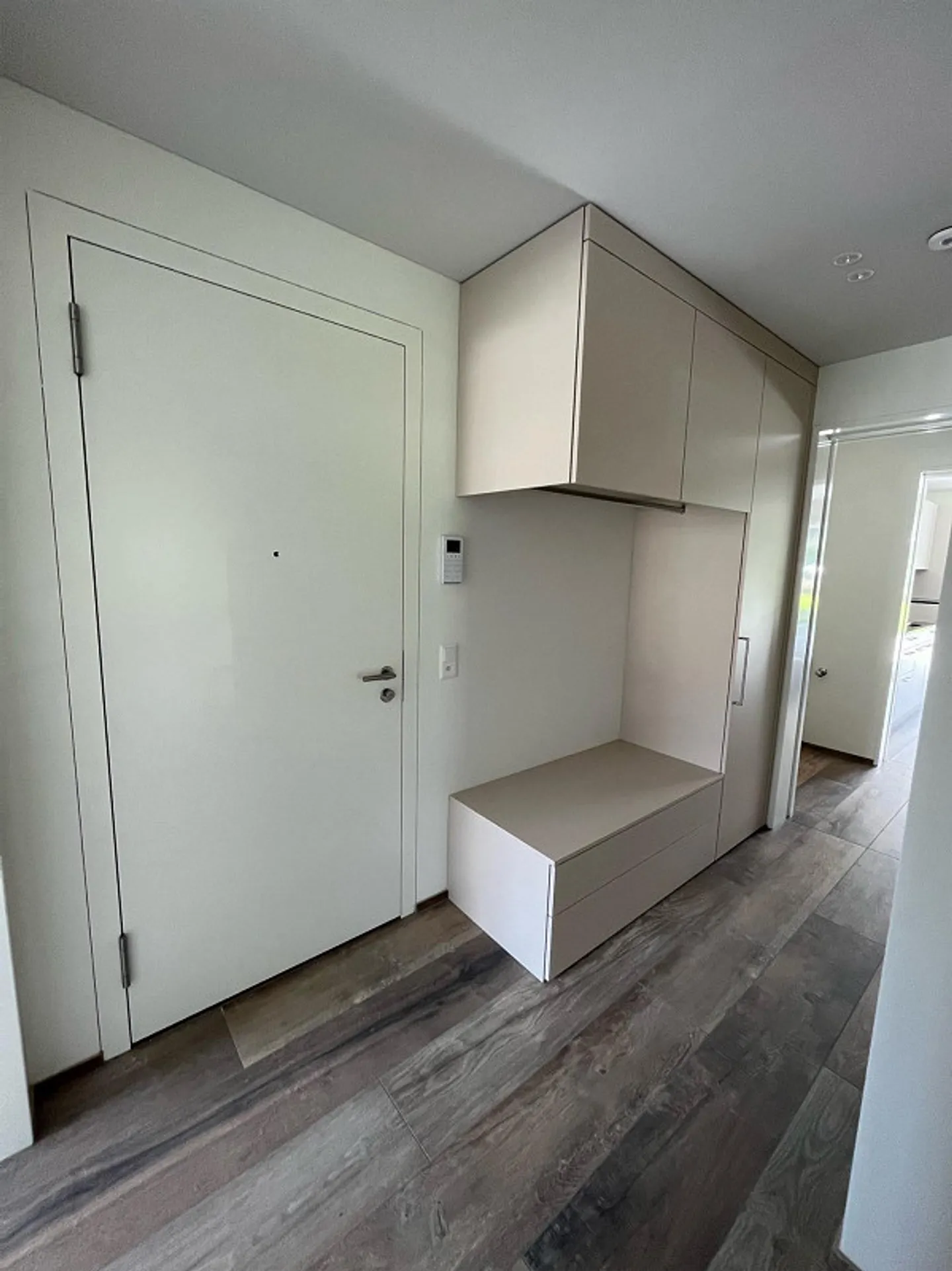 Top Modern 5.5-Room Apartment, Ground Floor (WEST) - Photo 9 of 11