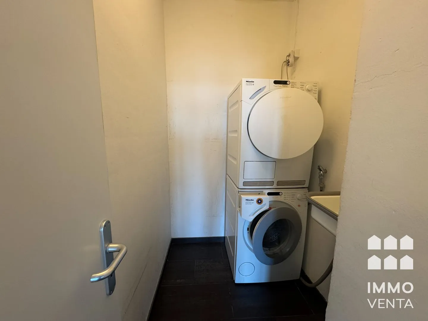 Appartement penthouse exclusif de 6,5 pièces avec terrasse sur le toit à Berne - Photo 9 sur 17