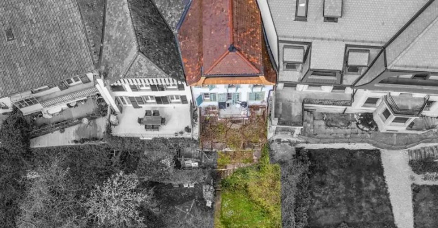 Building with 6 apartments - Photo 9 of 9