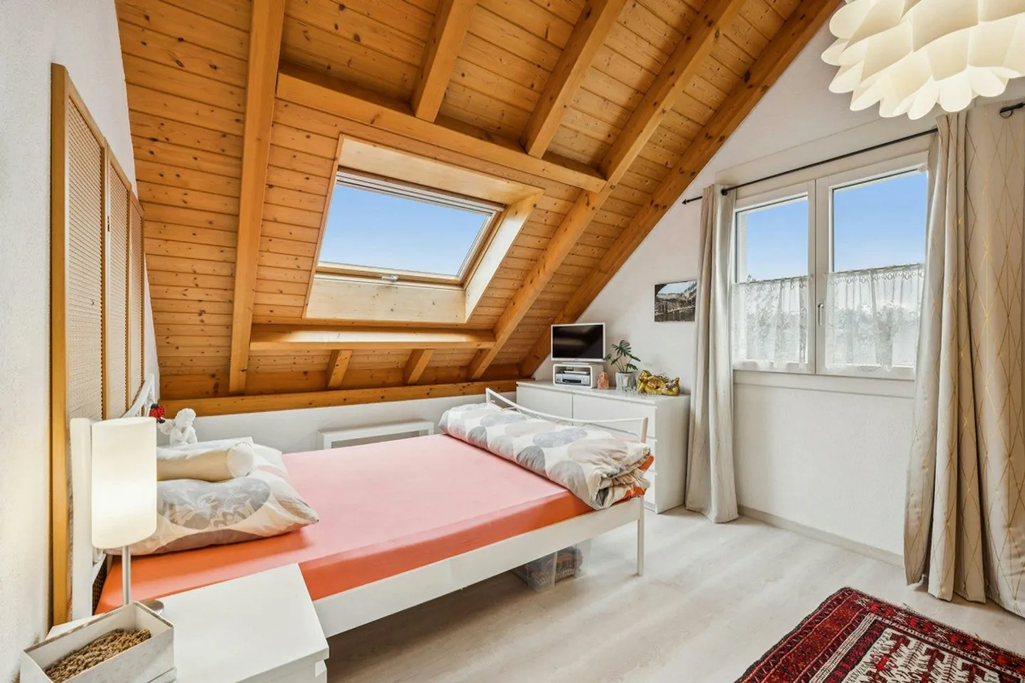 5.5-Room Maisonette Apartment - Plenty of Space, Plenty of Light, Plenty of Home - Photo 8 of 13