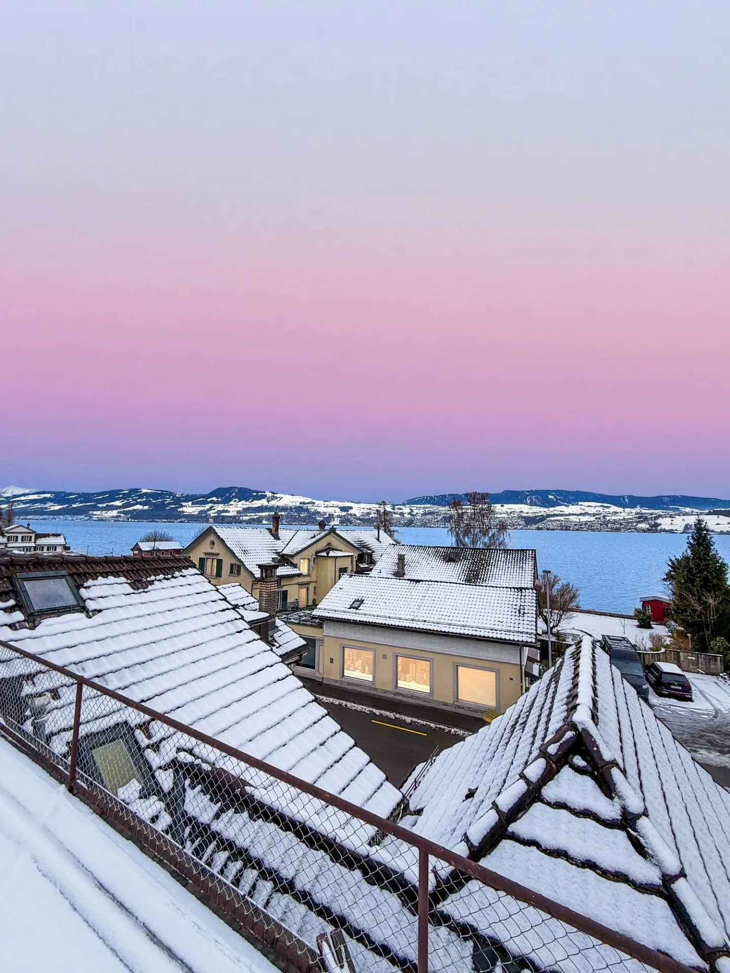 🌊 Où le lac de Zurich devient votre voisin direct - Photo 2 sur 11