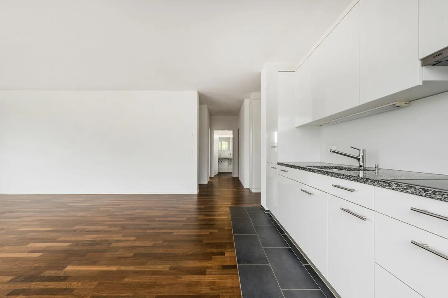 Breathtaking Apartment in High Location - Photo 2 of 13