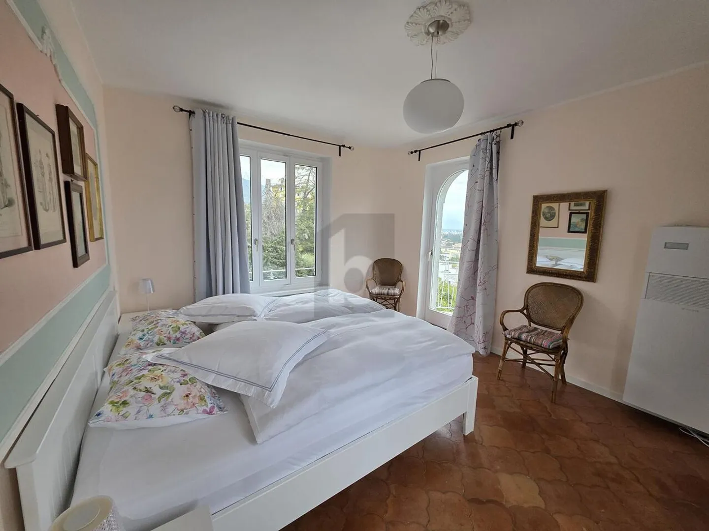 Wunderschöne Villa mit Seeblick - Foto 3 von 6