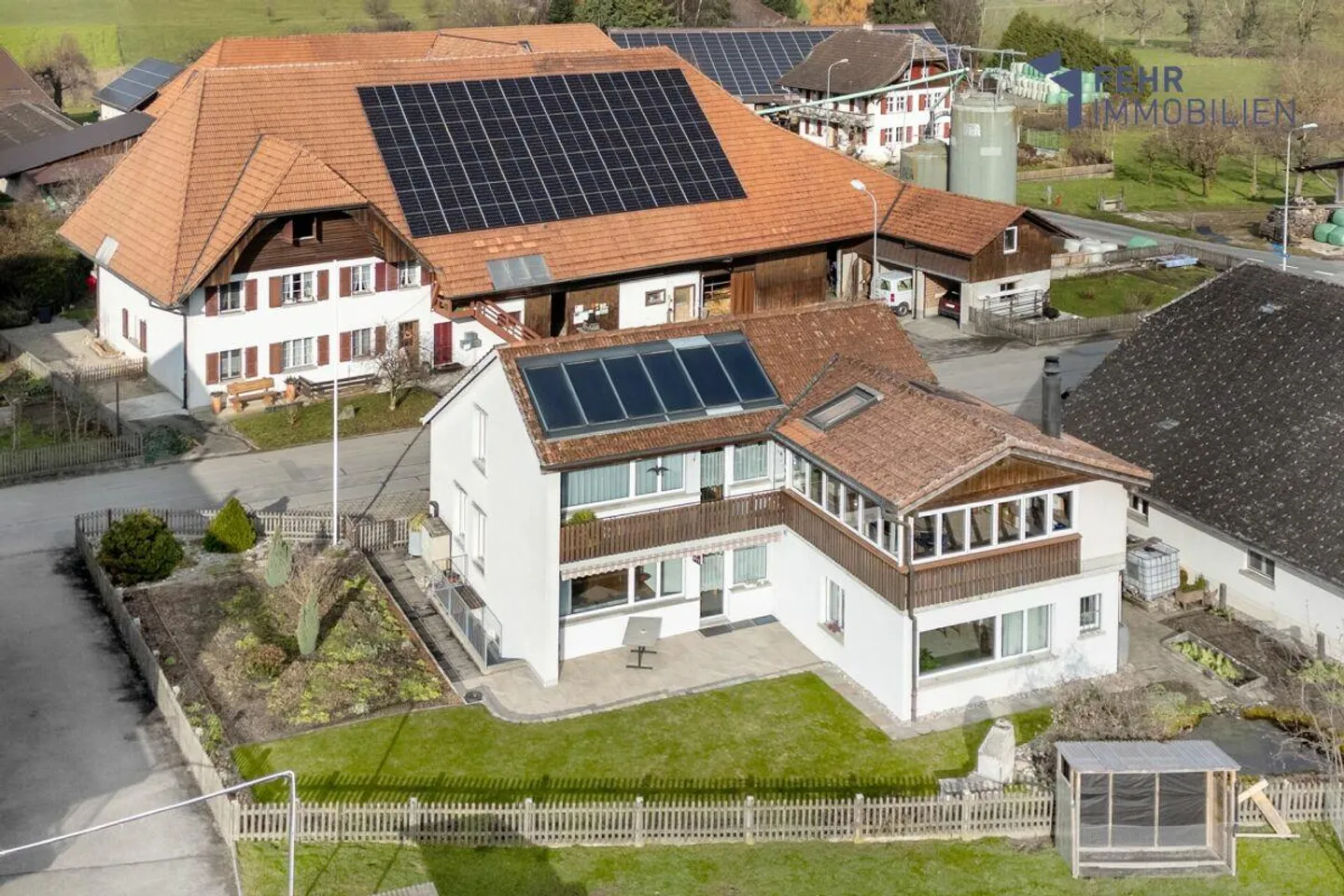 Fehr Real Estate - Detached 6½-Room Single-Family House - Photo 12 of 13