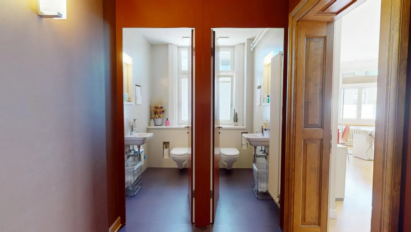 Attractive office space in the best location in the center of Affoltern a. A. - Photo 5 of 6