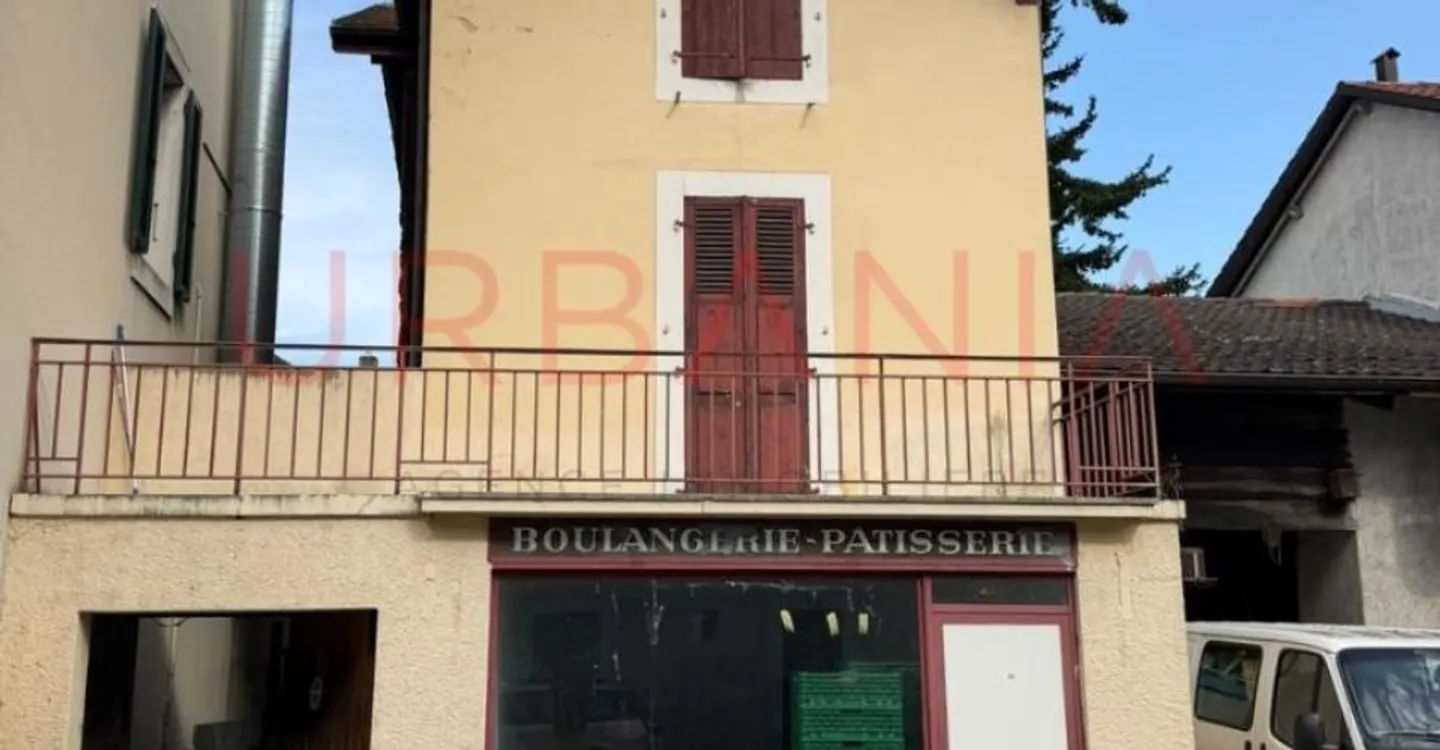 Haus zu renovieren mit großem Potenzial - Foto 1 von 8