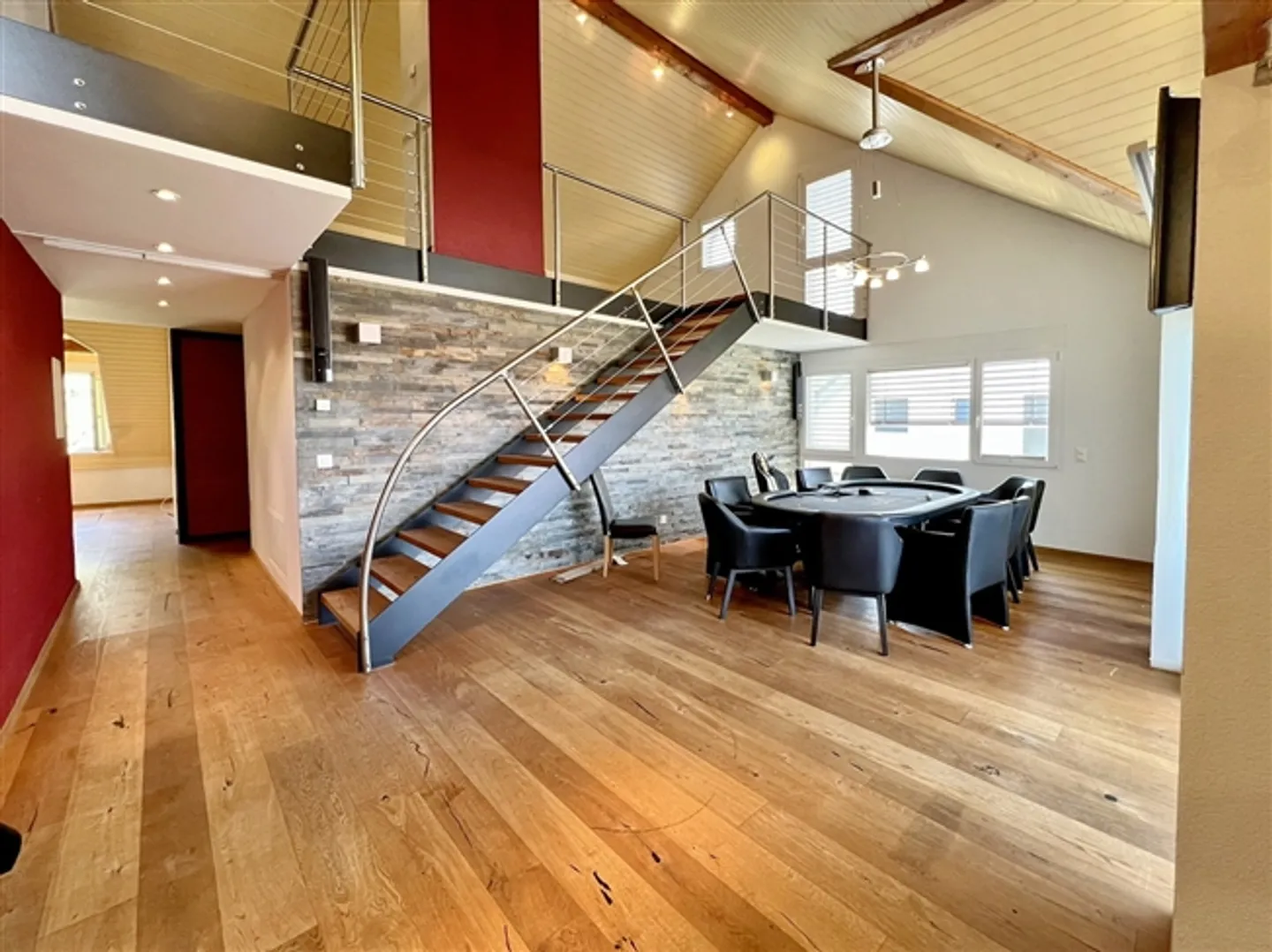 «ZU VERMIETEN in CHEYRES
Luxuriöses 5,5-Zimmer-Duplex» - Foto 1 von 14