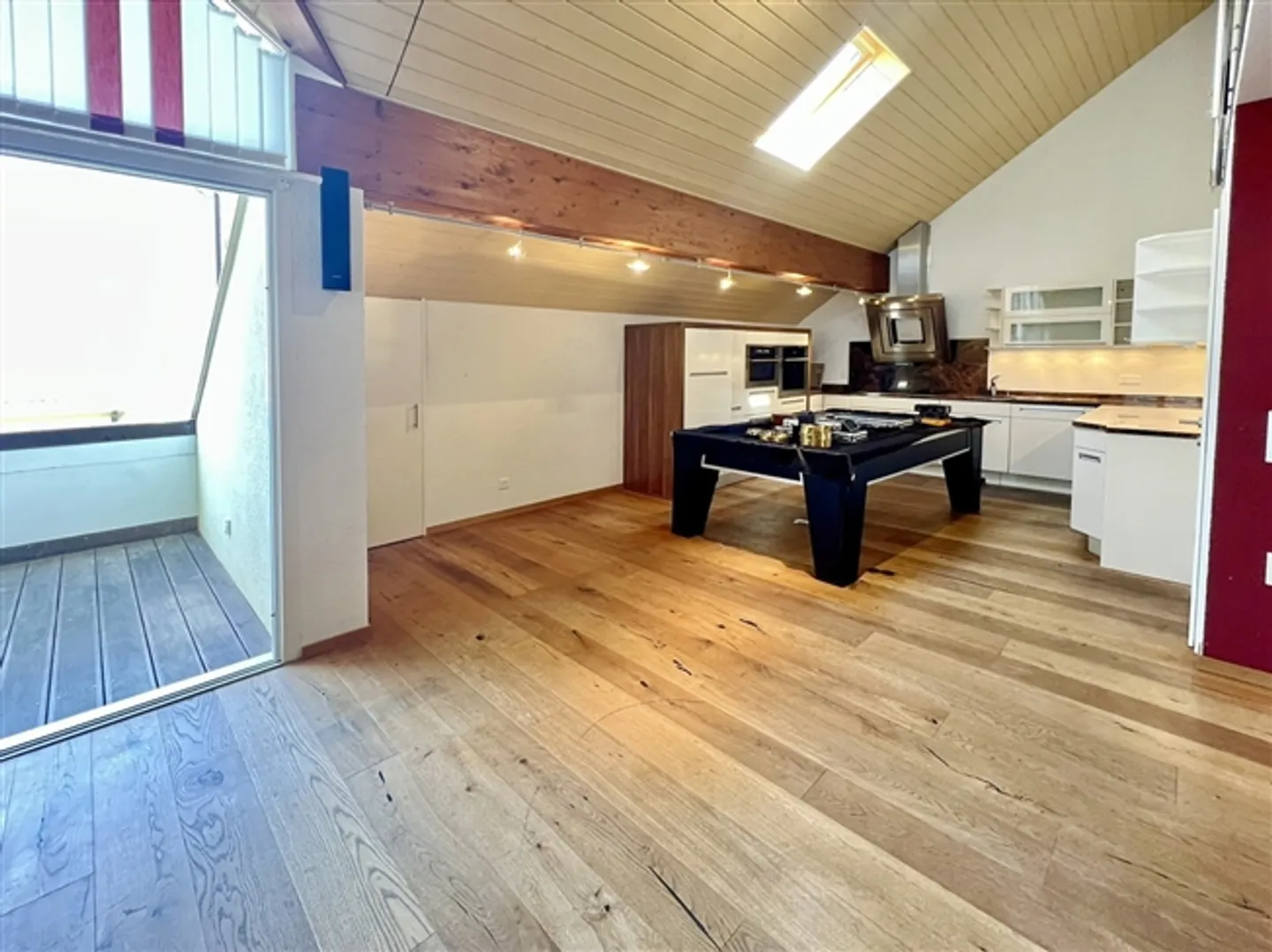 «ZU VERMIETEN in CHEYRES
Luxuriöses 5,5-Zimmer-Duplex» - Foto 3 von 14