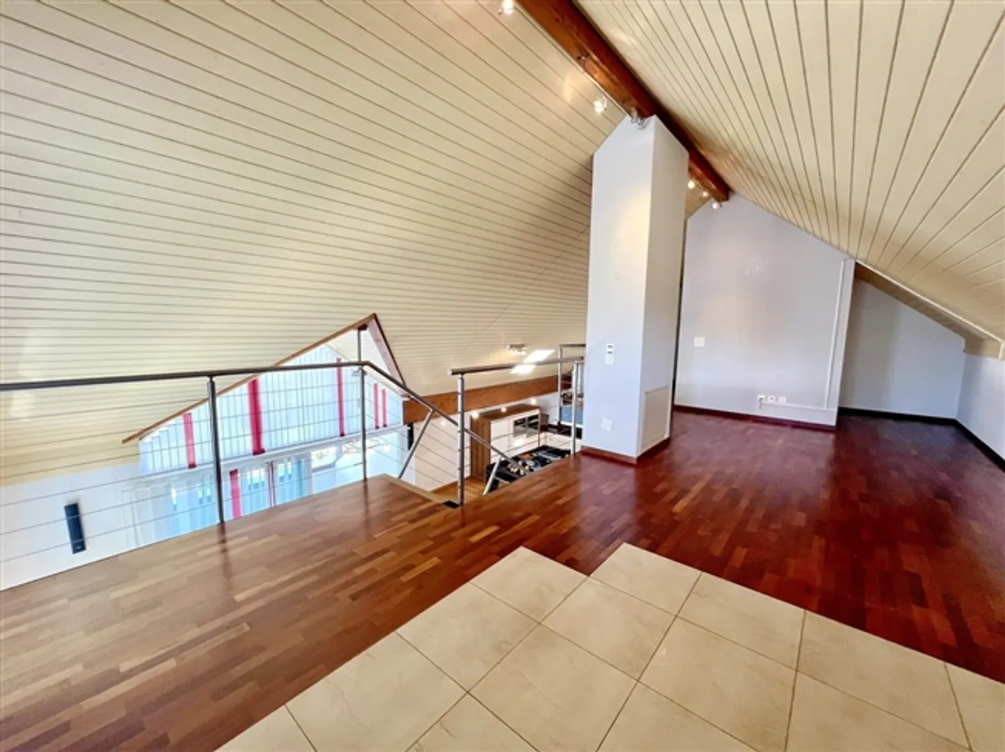 «ZU VERMIETEN in CHEYRES
Luxuriöses 5,5-Zimmer-Duplex» - Foto 12 von 14