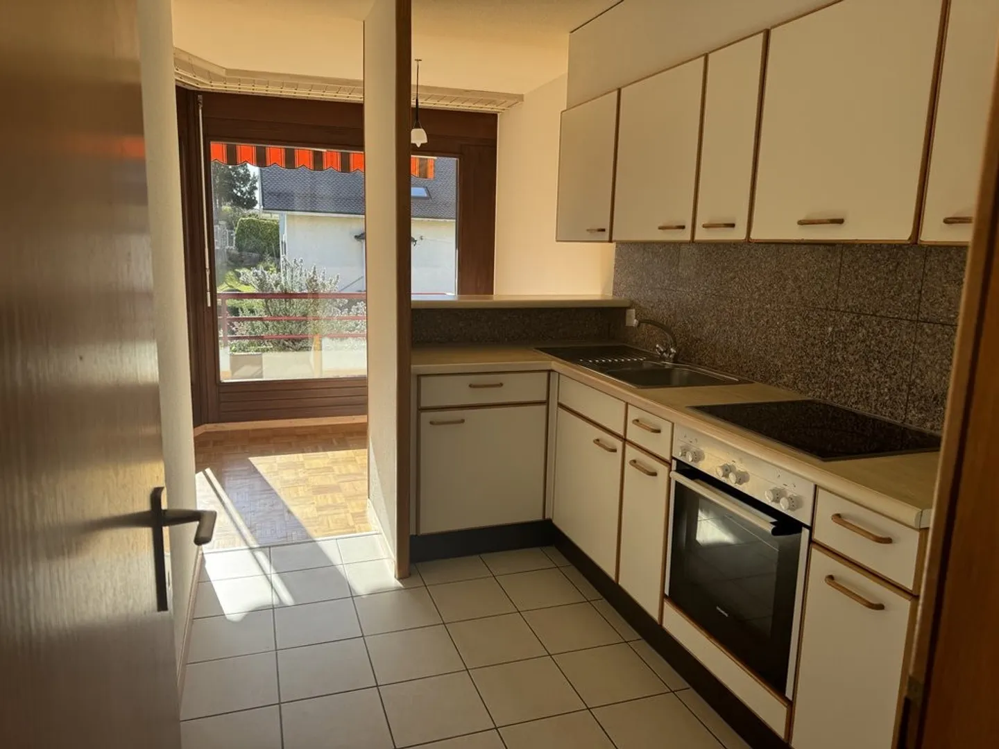 Two and a half room apartment for rent in Renens - Photo 5 of 6