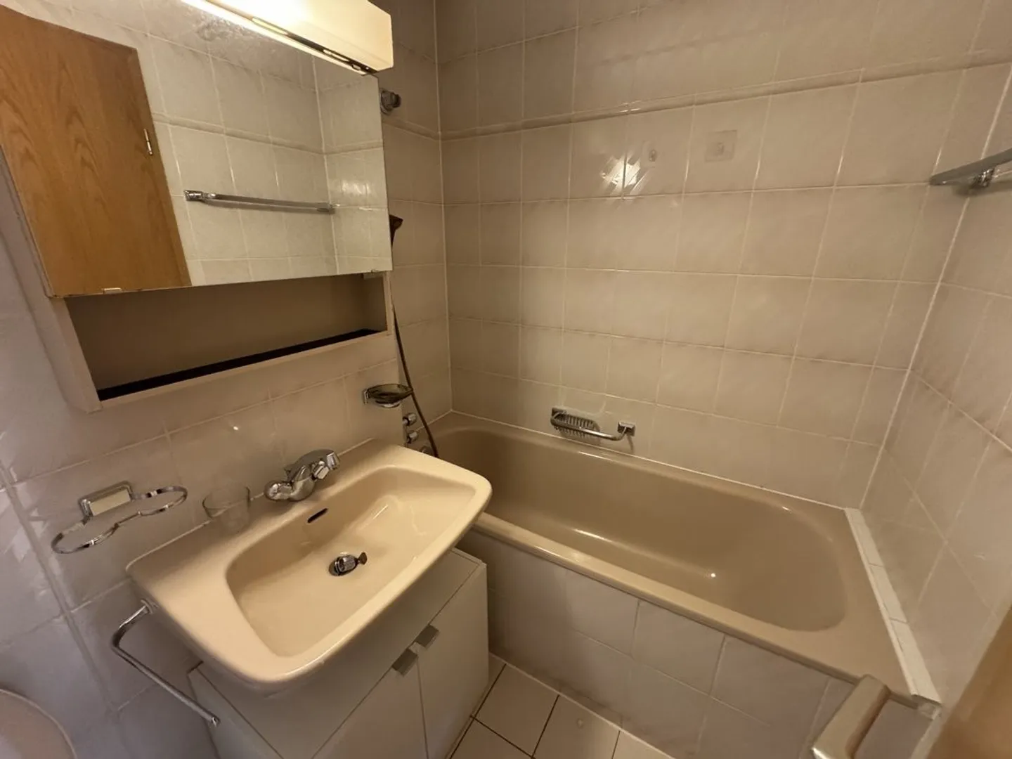 Two and a half room apartment for rent in Renens - Photo 6 of 6