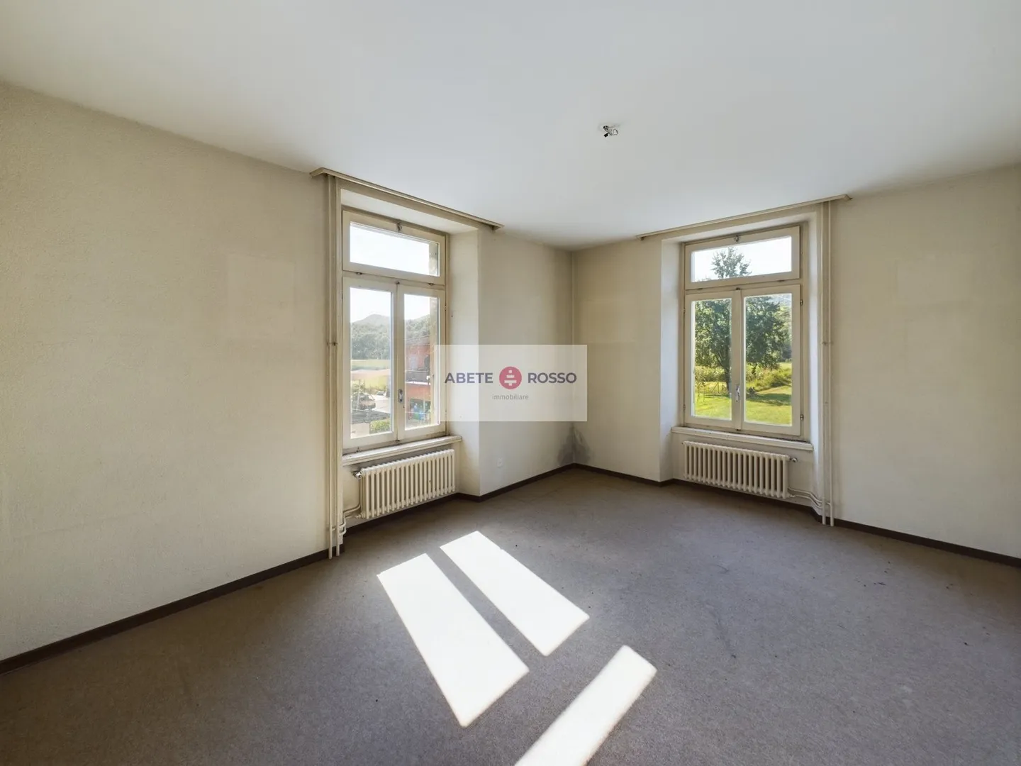 Casa con ufficio doganale per piccolo complesso residenziale o immobile redditizio a Malcantone - Foto 5 di 21