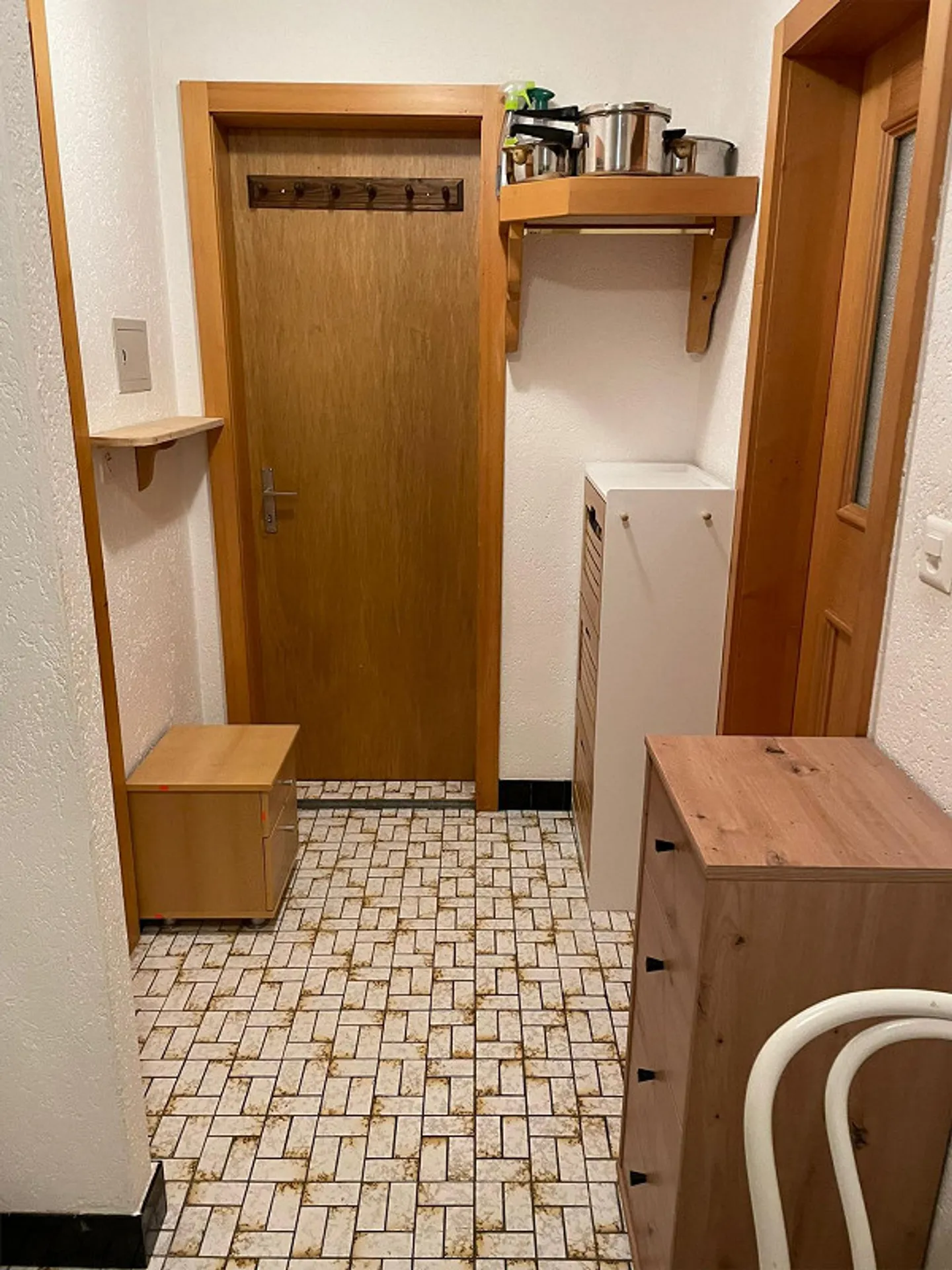 Looking for a new tenant for a partially furnished, cozy 1.5 room apartment - Photo 3 of 5