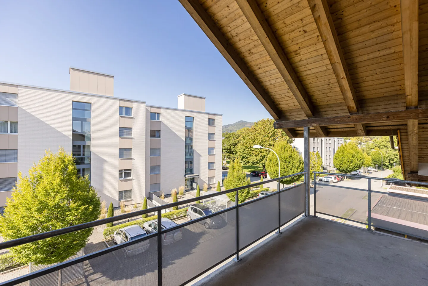 Modern multi-family house with parking garage in Wangen b. Olten - Photo 11 of 20
