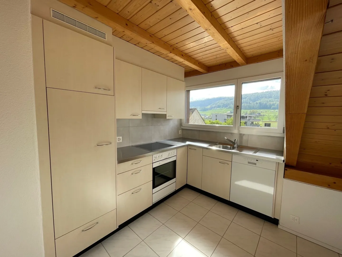 Modern multi-family house with parking garage in Wangen b. Olten - Photo 15 of 20