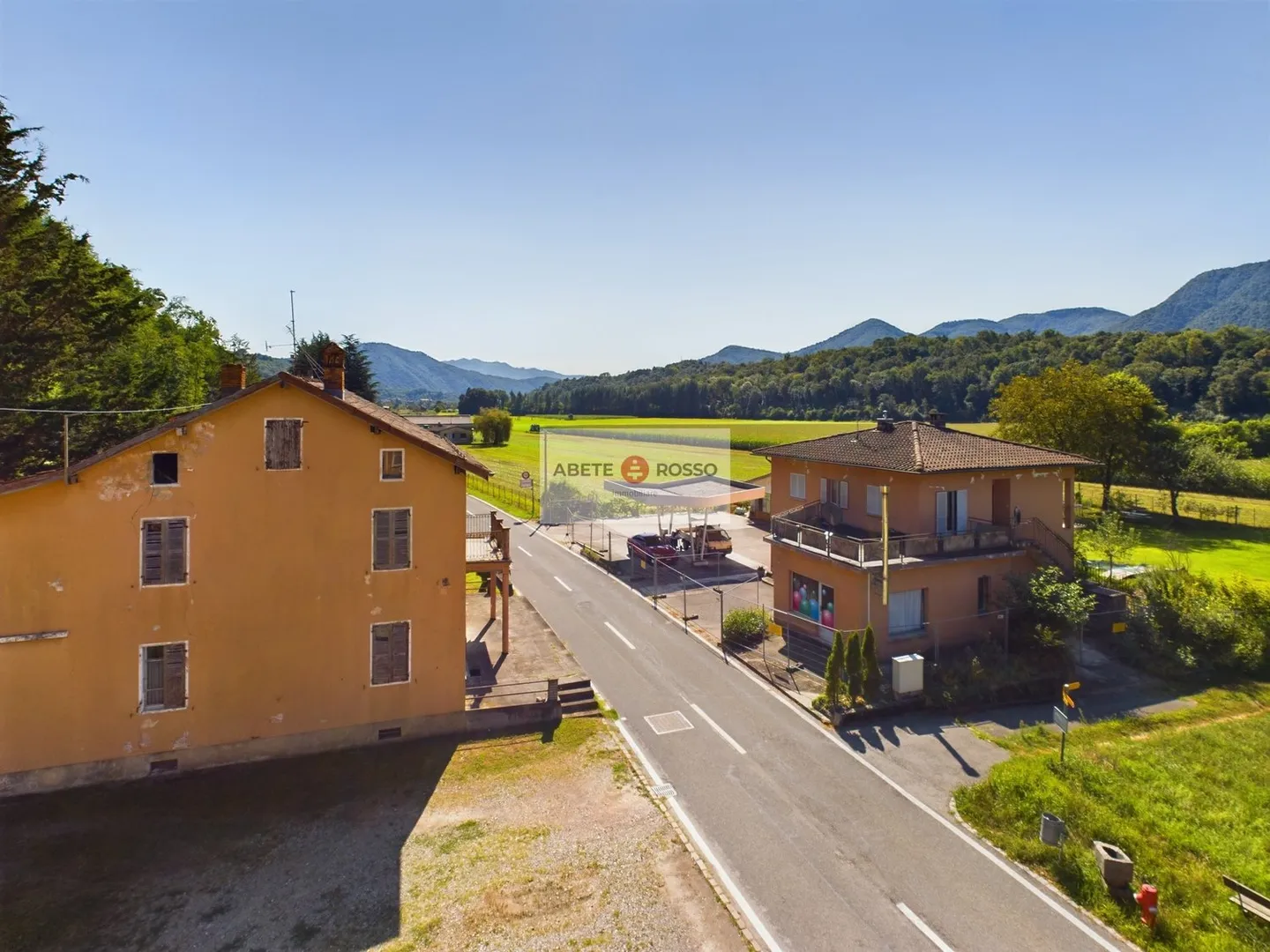 Casa con ufficio doganale per piccolo complesso residenziale o immobile redditizio a Malcantone - Foto 19 di 21