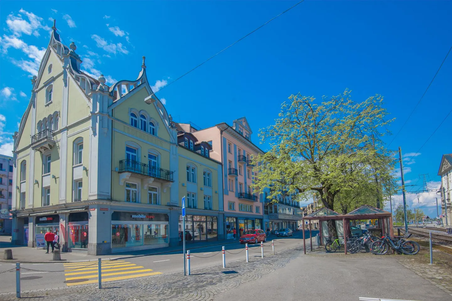 Vista lago - Ampio appartamento di 5 stanze su 175 m² in casa in stile Liberty - Foto 4 di 25