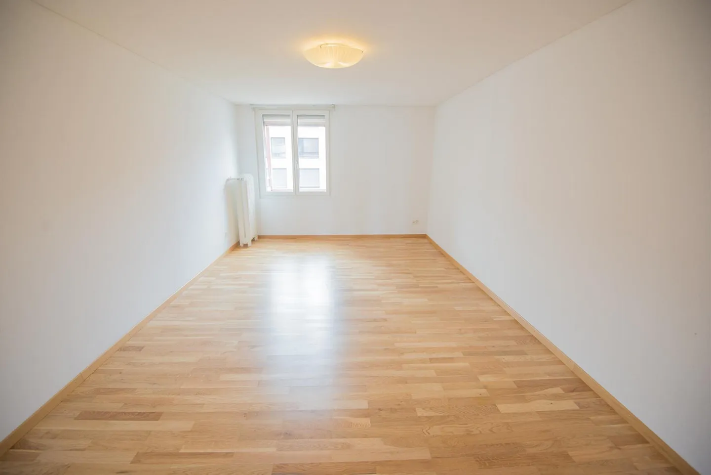 Vista lago - Ampio appartamento di 5 stanze su 175 m² in casa in stile Liberty - Foto 9 di 25