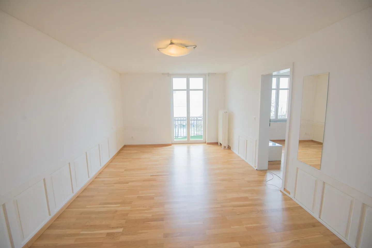 Vista lago - Ampio appartamento di 5 stanze su 175 m² in casa in stile Liberty - Foto 6 di 25