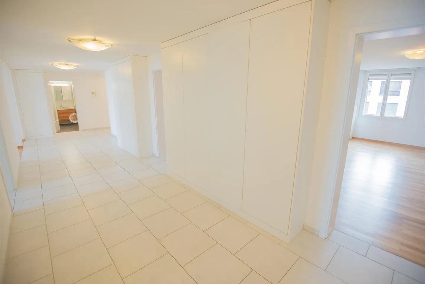 Vista lago - Ampio appartamento di 5 stanze su 175 m² in casa in stile Liberty - Foto 18 di 25