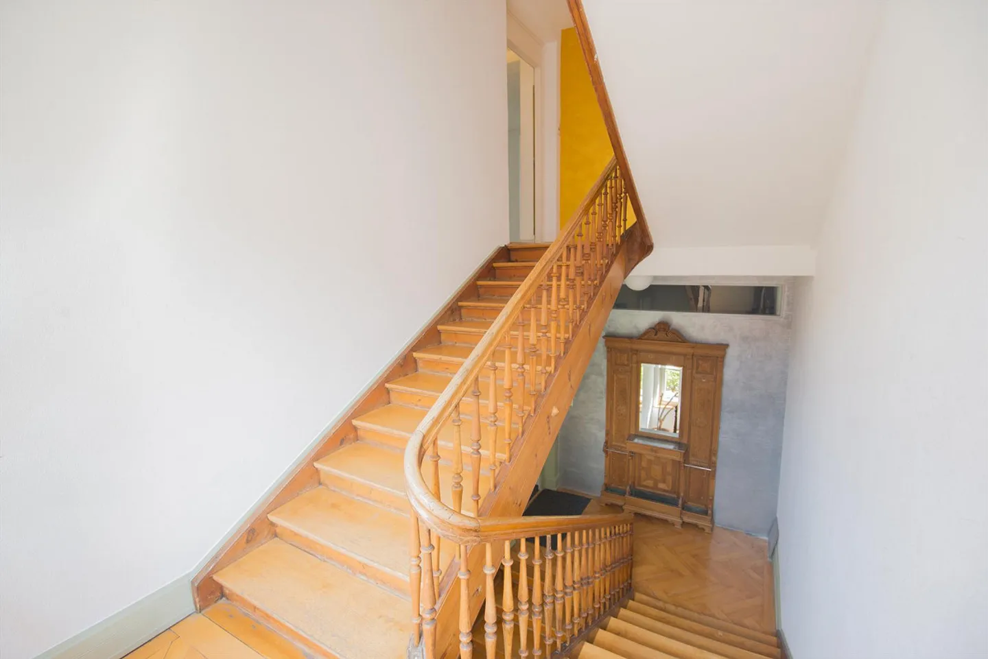 Vista lago - Ampio appartamento di 5 stanze su 175 m² in casa in stile Liberty - Foto 21 di 25