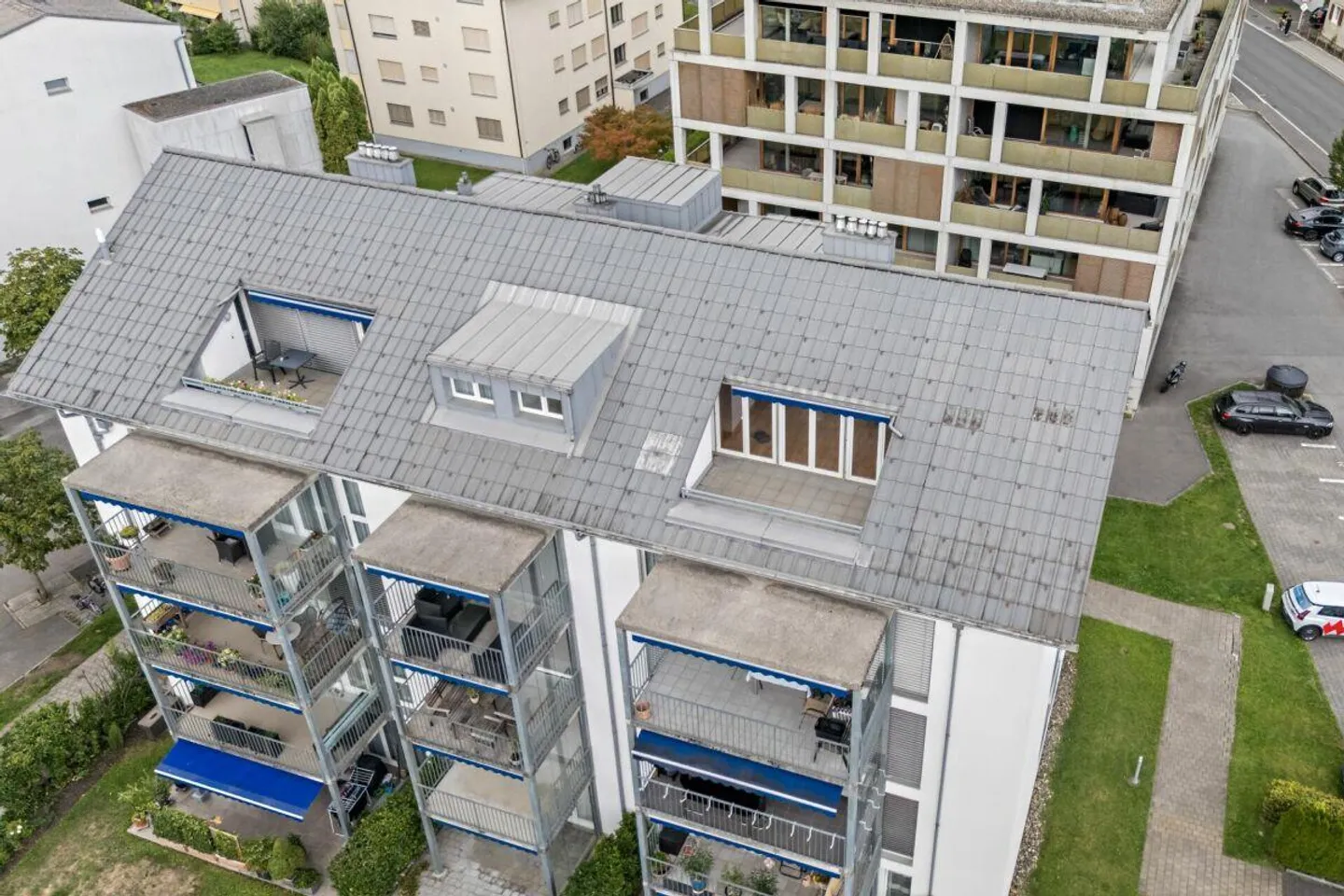 Appartement penthouse lumineux de 3,5 pièces avec terrasse et vue panoramique - Photo 15 sur 15