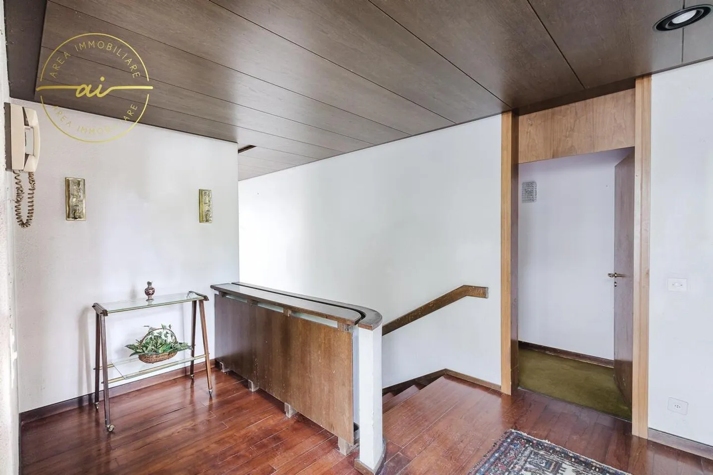 PRESTIGIOSA VILLA CON VISTA PANORAMICA A MORBIO - Foto 7 di 13