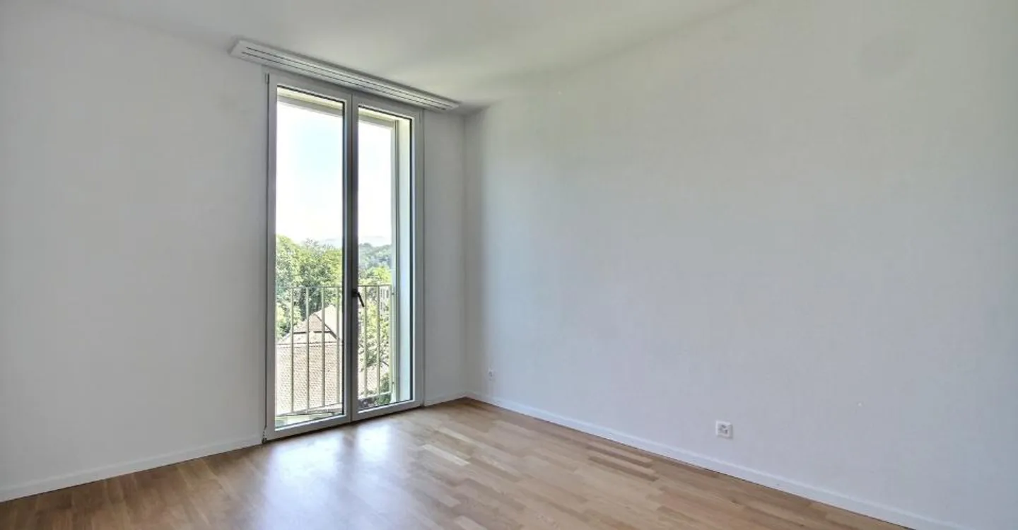 Exceptional 5.5-room apartment on the top floor for rent in Marly! - Photo 4 of 10