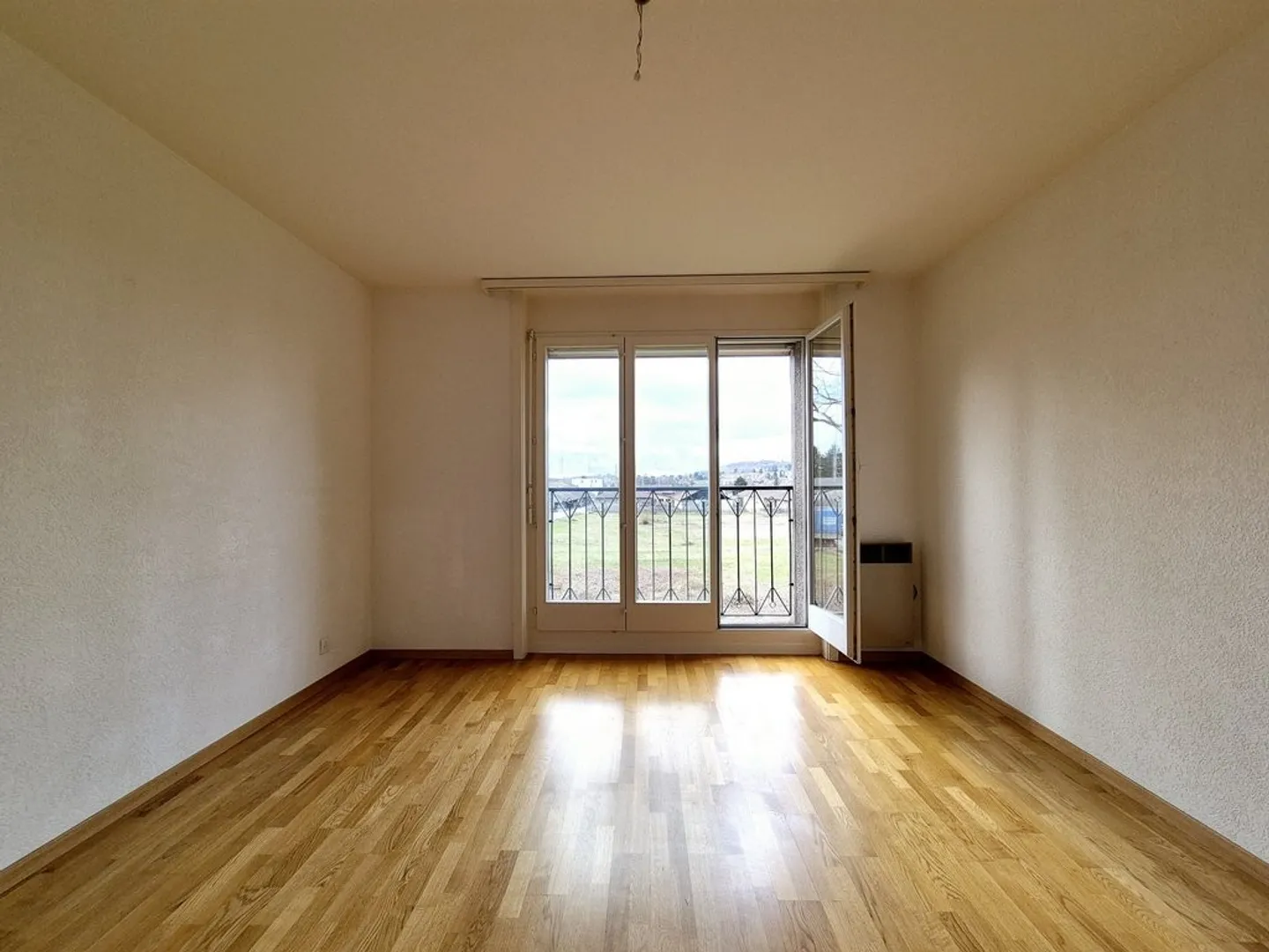 Bel appartement 3.5 pièces - Photo 3 sur 5