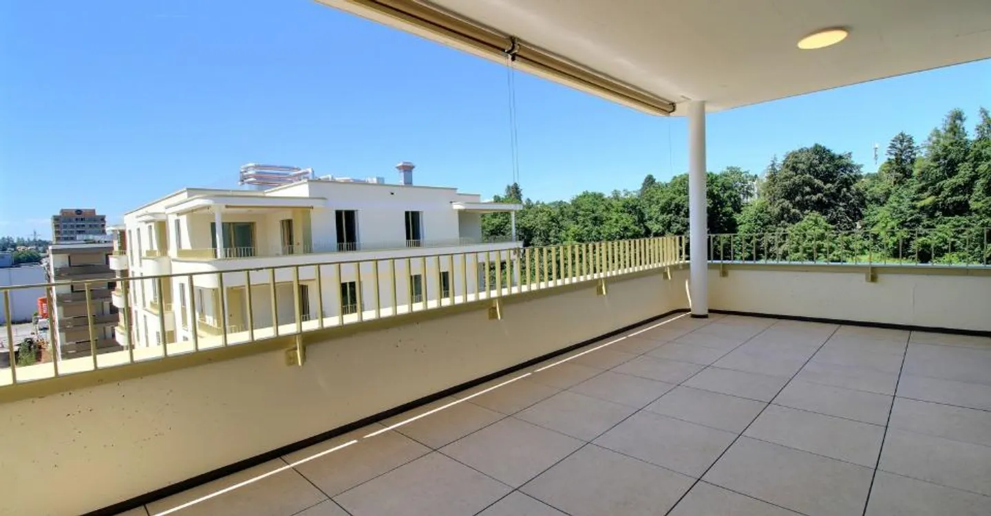 Exceptional 5.5-room apartment on the top floor for rent in Marly! - Photo 2 of 10