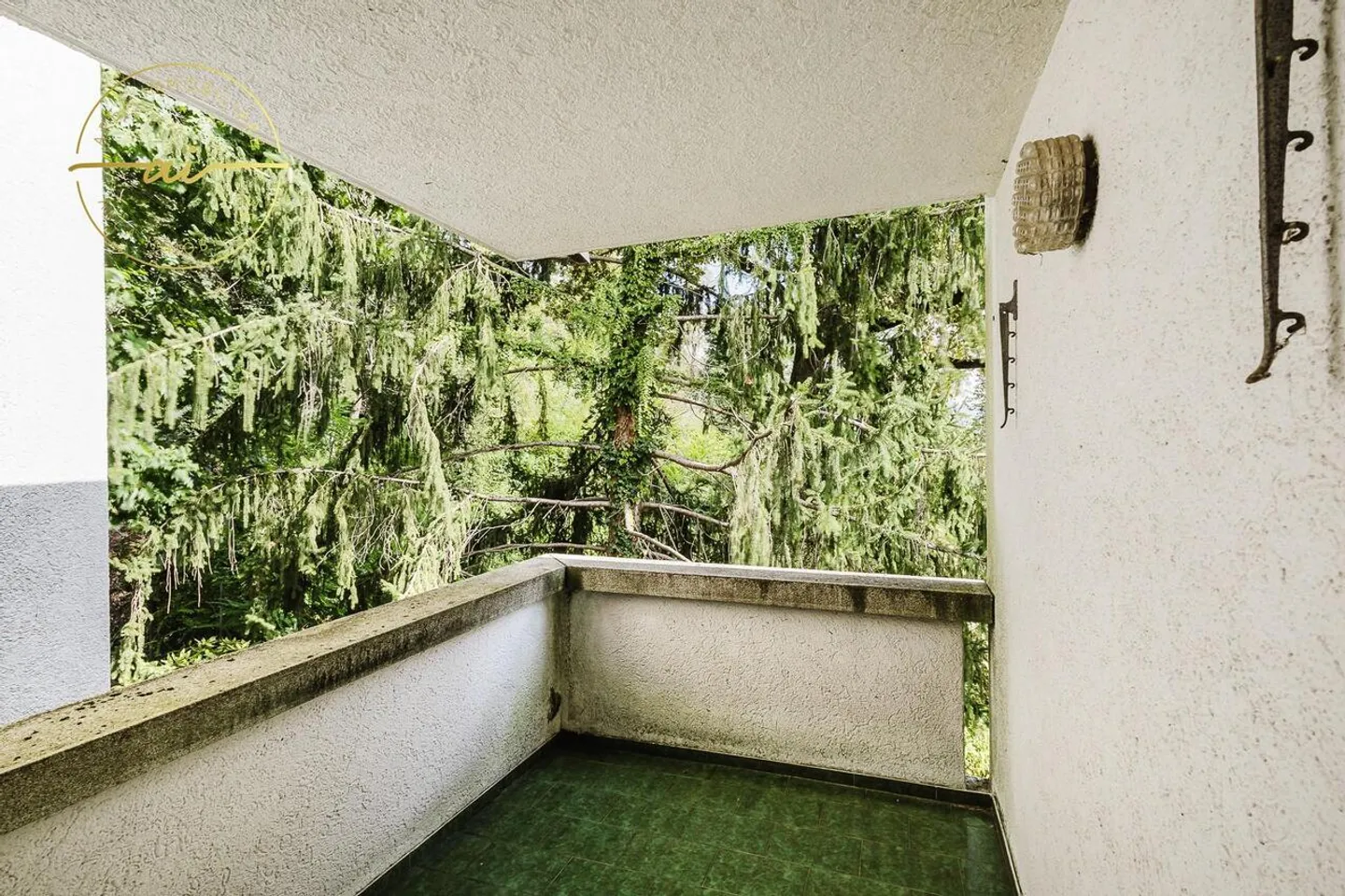 PRESTIGIOSA VILLA CON VISTA PANORAMICA A MORBIO - Foto 9 di 13