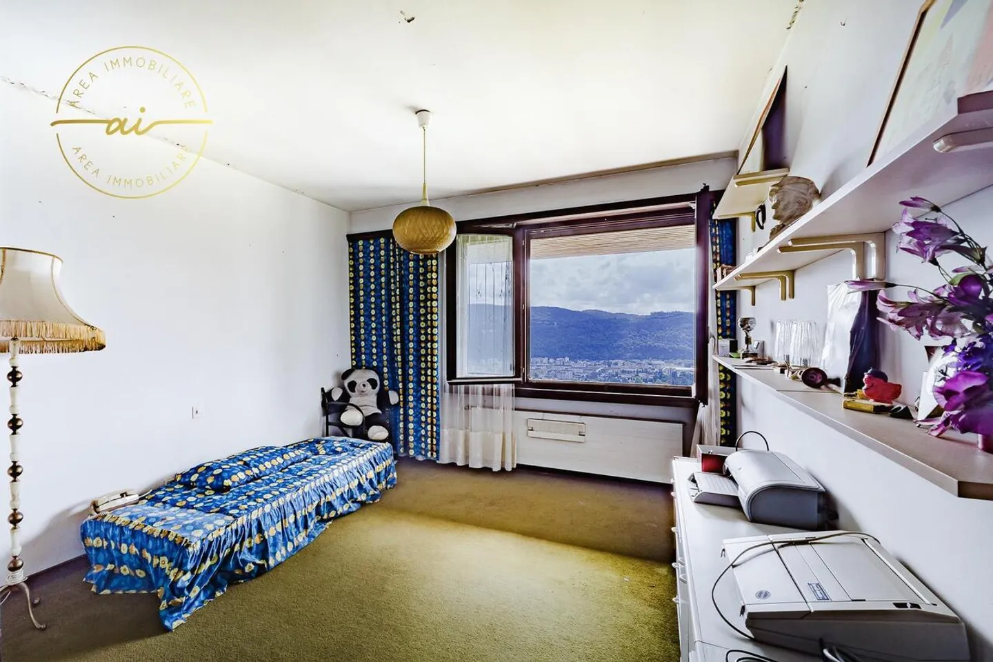 PRESTIGIOSA VILLA CON VISTA PANORAMICA A MORBIO - Foto 10 di 13