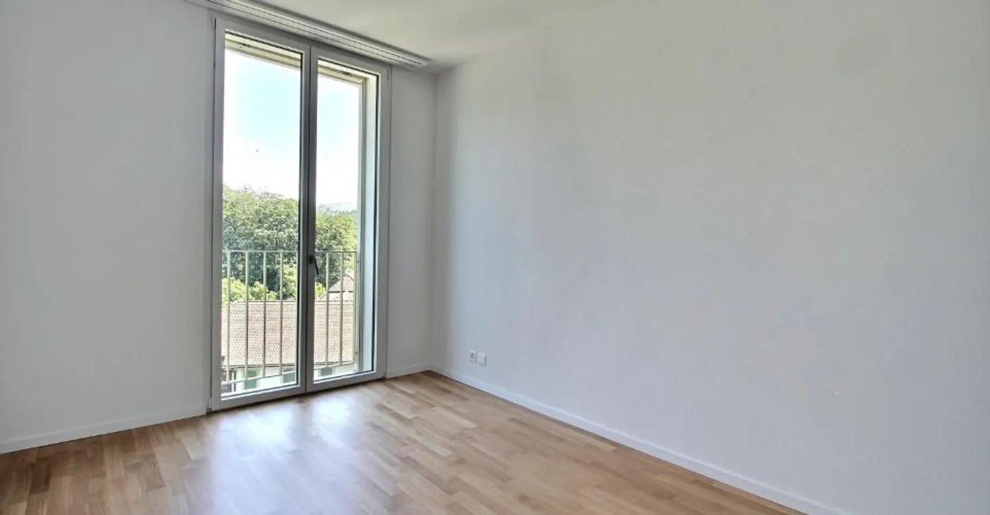 Exceptional 5.5-room apartment on the top floor for rent in Marly! - Photo 8 of 10