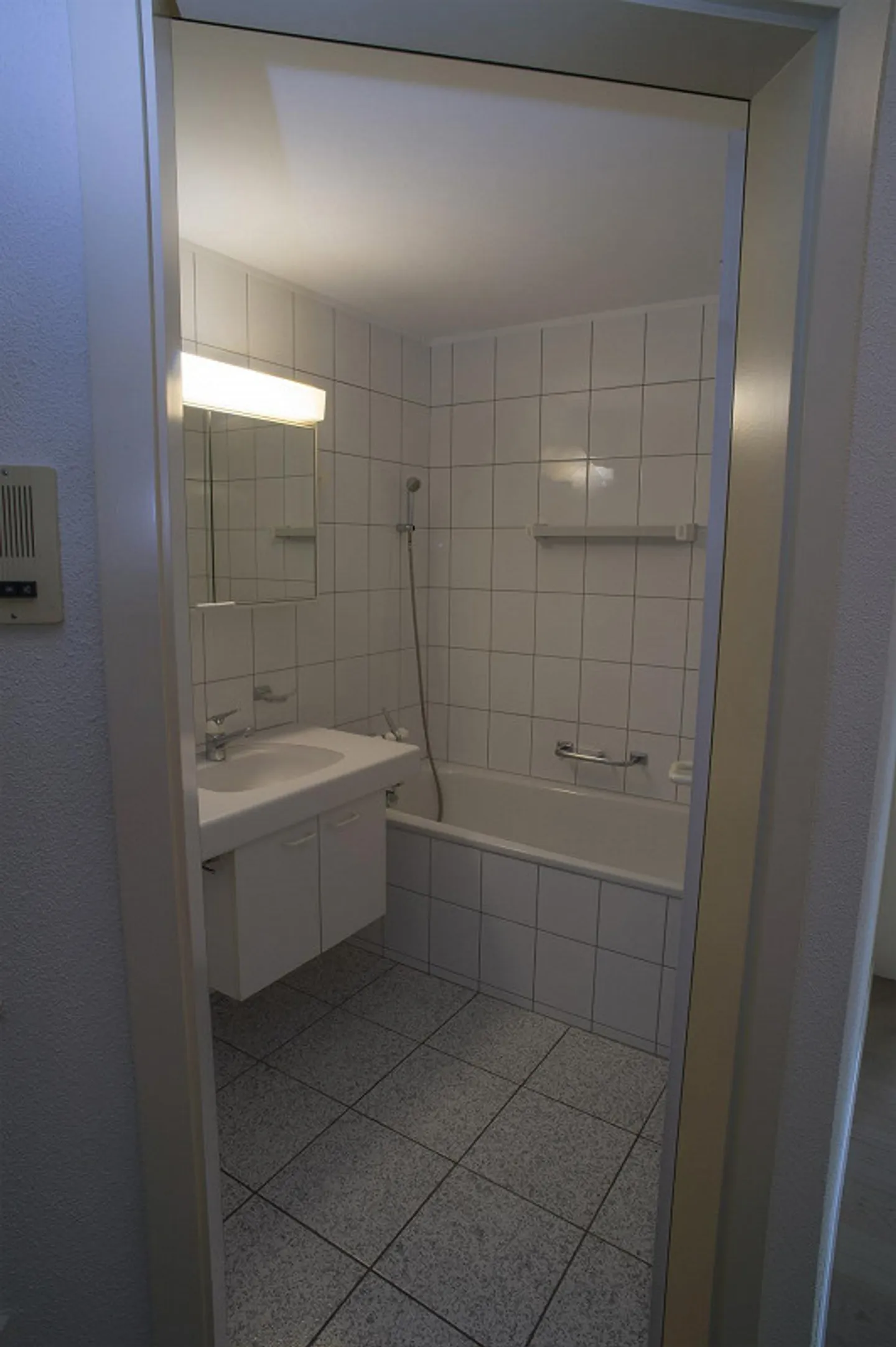 Bright 4.5-room apartment in a central location with a new kitchen! - Photo 5 of 7