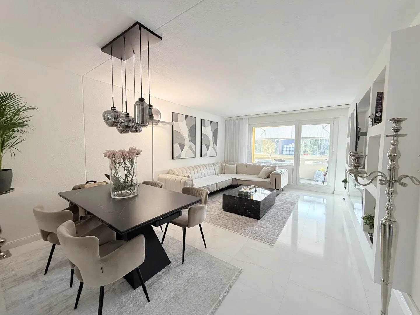 Family-friendly 4.5-room apartment with plenty of light and green space - Photo 2 of 12