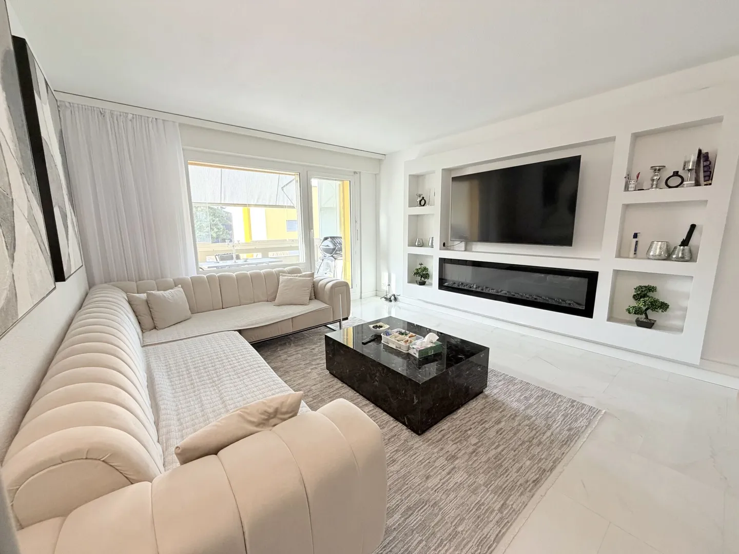 Family-friendly 4.5-room apartment with plenty of light and green space - Photo 3 of 12