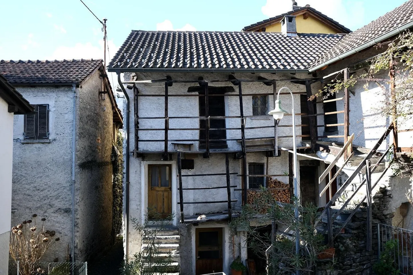 Bright charming house in Gordola in a residential context. - Photo 19 of 19