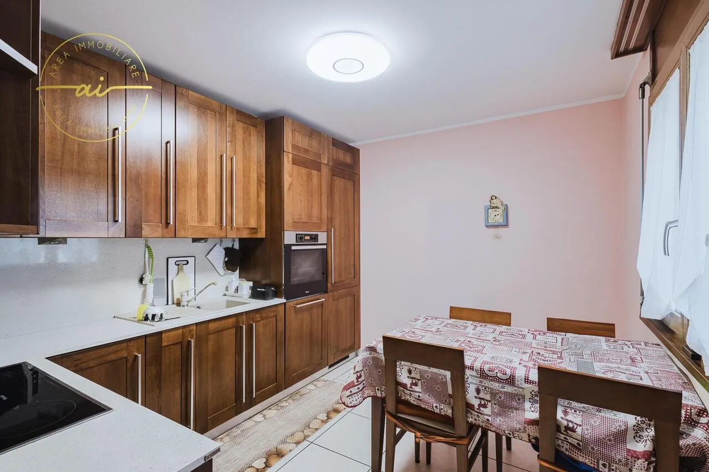 VILLETTA CONTIGUA DI 5.5 LOCALI CON GIARDINO A MORBIO - Foto 10 di 13