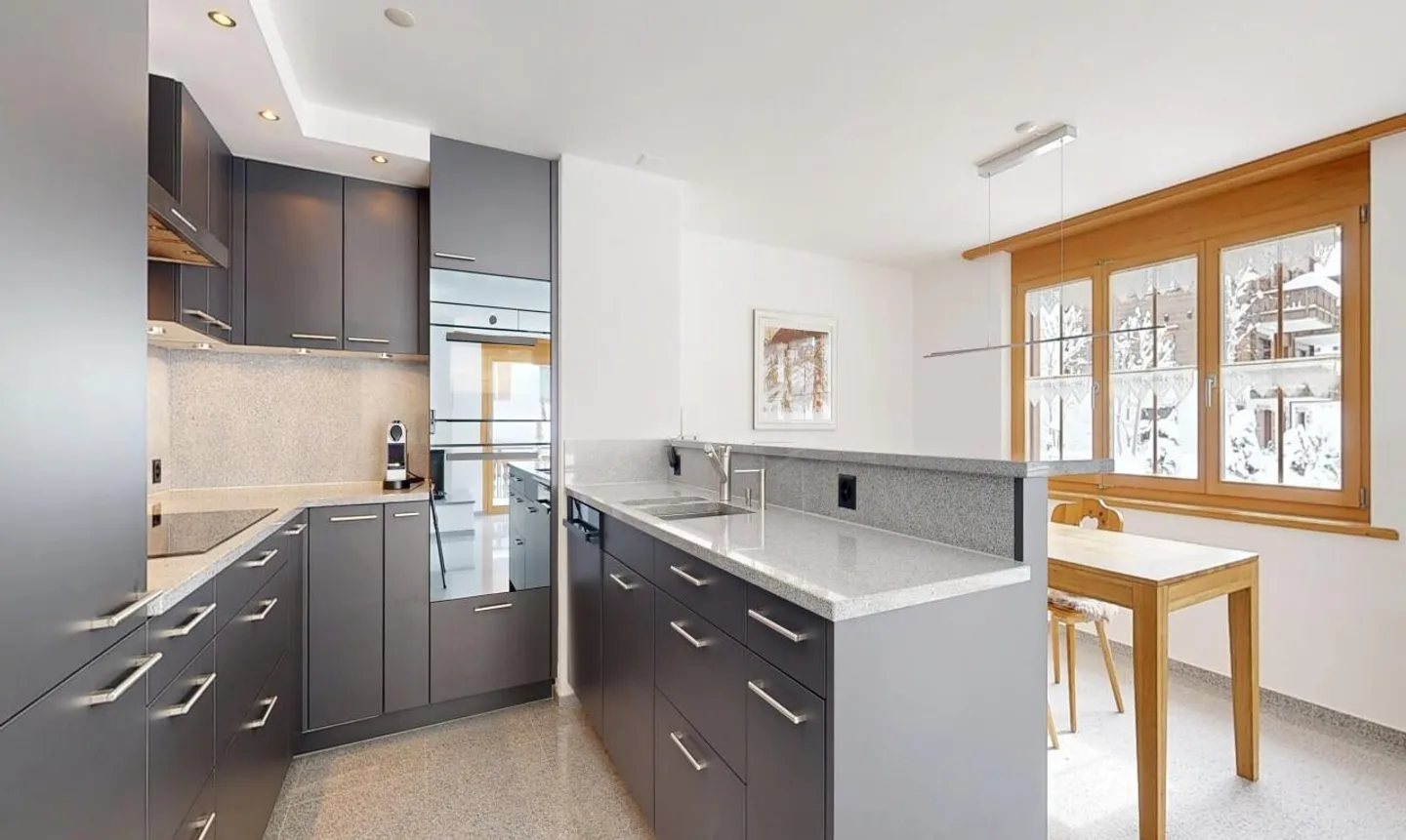 Attractive 3.5 Room Apartment as a Second Residence - Photo 5 of 11