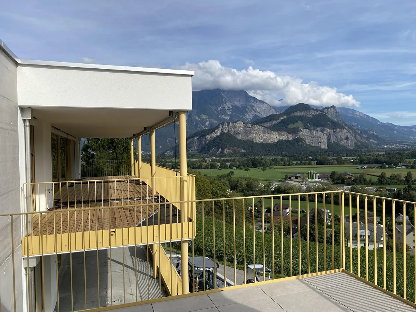 Last exclusive 5.5-room terrace apartment with panoramic views - Photo 9 of 12